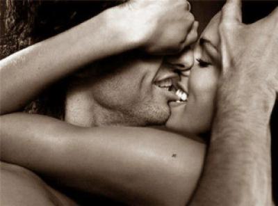 Real kiss hot sex